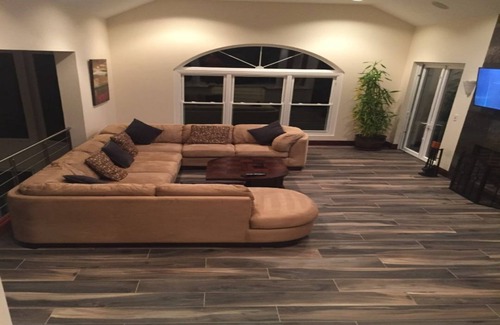 Sandys House | Luxurious 4 Bedroom Oceanside house with pool