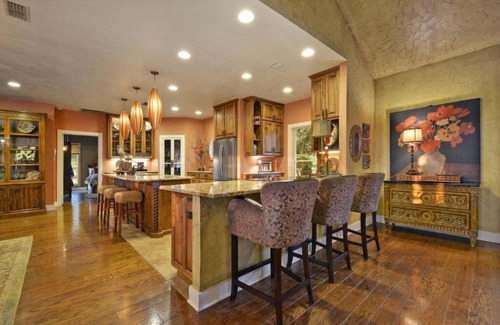 Kyle House | Luxurious 4000 Sq Ft Retreat on 5 Acres – Just Minutes from Austin
