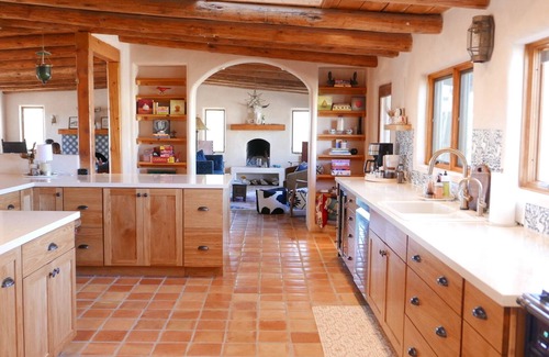 Seton Village House | LUXURIOUS 4BR/3BA SANTA FE ESCAPE