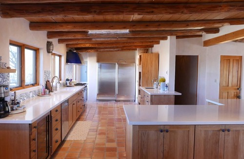 Seton Village House | LUXURIOUS 4BR/3BA SANTA FE ESCAPE