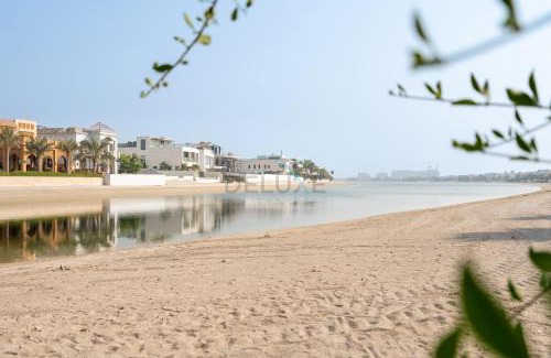 Palm Jumeirah Apartment | Luxurious 4BR with Maids Room Villa in Canal Cove, Palm Jumeirah by Deluxe Holiday Homes