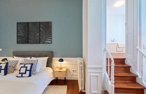 European Quarter Apartment | Luxurious 6-BR Mansion Near European Union