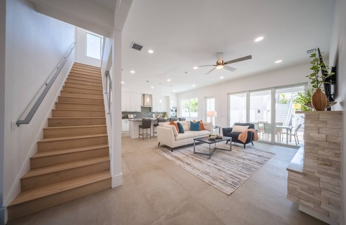 Arlington Park House | Luxurious 6BR Sarasota Retreat w/Pool, Rooftop & Guest House