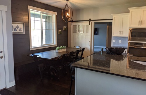 Cedar City House | Luxurious 7Bd, 4Bath w/Theatre, BunkRm, Huge Yard