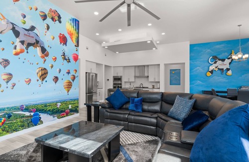North Valley House | Luxurious Abode with Hot Tub and Rooftop Deck