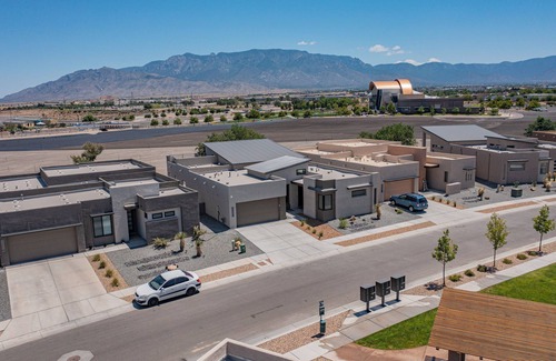 North Valley House | Luxurious Abode with Hot Tub and Rooftop Deck