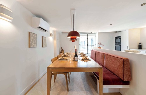 Odeon Apartment | Luxurious AC Apartment Luxembourg Garden for 8