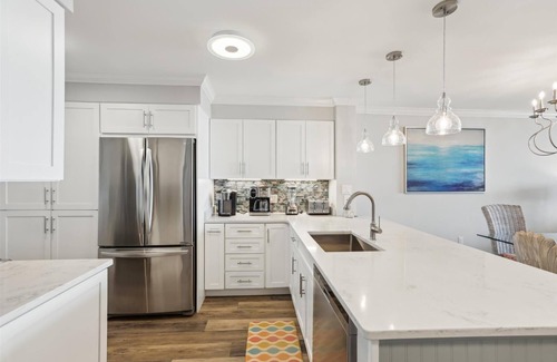 Folly Field Villa | Luxurious and completely renovated, enjoy beautiful beach and sunrise views!