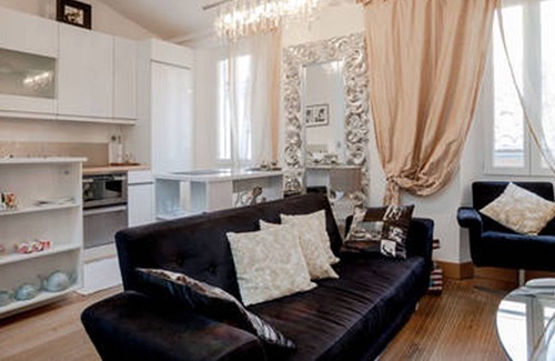 Old Town Apartment | Luxurious apartment in the 'golden square'.
