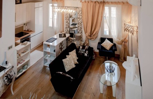 Old Town Apartment | Luxurious apartment in the 'golden square'.