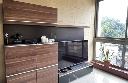 Beirut Apartment | Luxurious Apartment in Mar Mkhayel street, area full of restaurants and pubs