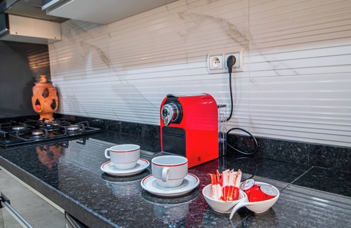Haut Founty Apartment | Luxurious apartment in the city center with city view and unlimited 100mbps wifi