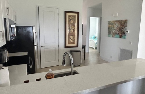 Treasure Cay Villa | Luxurious Bahama Beachfront. Golf cart, Superbox and high speed internet!