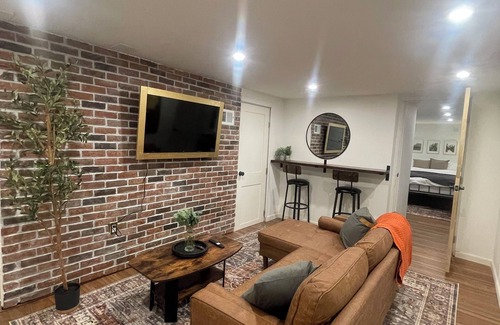 Lincoln Park House | Luxurious Basement spacenCentral Denver Arean2 Bed/1Bath/Family RoomnBackyardn