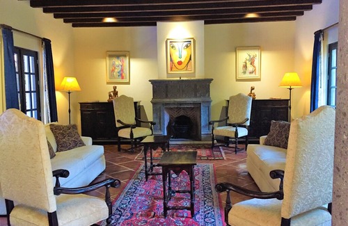 Zona Centro House | Luxurious, Beautiful and Contemporary Home In San Miguel De Allende..