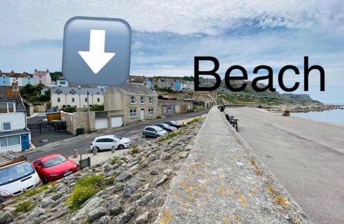 Portland House | Luxurious Beach House Chesil Beach. Sleeps 6