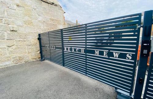 Portland House | Luxurious Beach House Chesil Beach. Sleeps 6