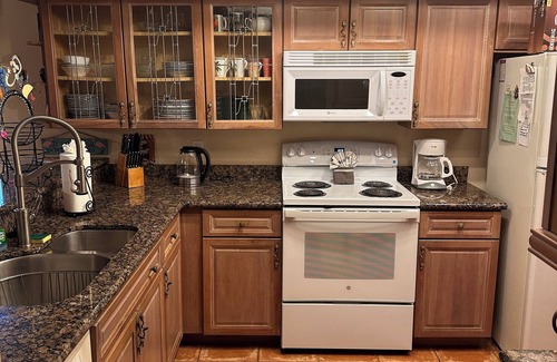 Holmes Beach Condo | Luxurious beachfront condo, gorgeous top-floor Gulf views, heated pool!