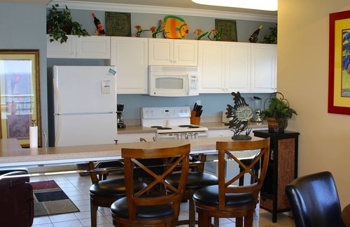 Fort Walton Beach Condo | .💦🐬 LUXURIOUS BEACH "PENNHOUSE" PANORAMA🌴🌅🌴Why Settle For Less? 💦🐬