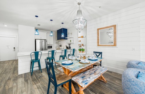 Holmes Beach Condo | Luxurious Beachfront Condo with Stunning Gulf Views! - Island Paradise #6