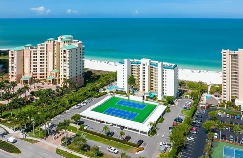 Marco Island Condo | Luxurious beachfront Penthouse retreat Panoramic Views!