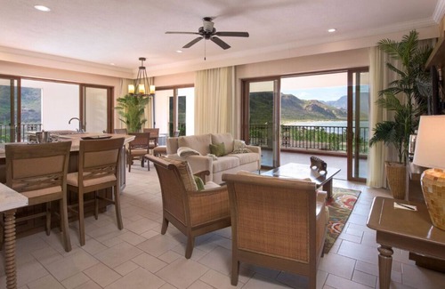 Loreto Apartment | Luxurious Beachfront Escape in Loreto with Stunning Views