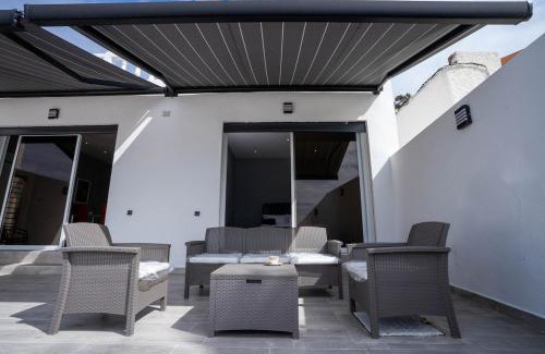 Mediouna Villa | Luxurious Beachfront Villa Playa Blanca