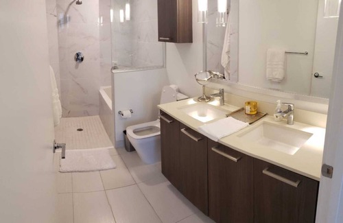 Brickell Apartment | Luxurious Brickell private master bedroom