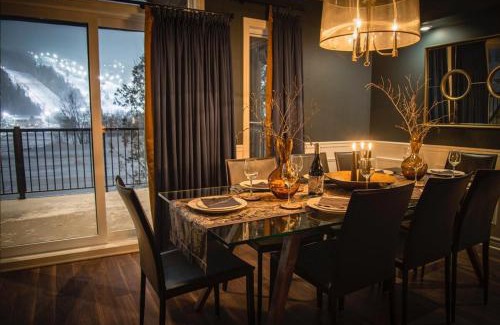 Saint-Sauveur Apartment | Luxurious mountainside condo - Ski-Waterslide - Domaine Nymark