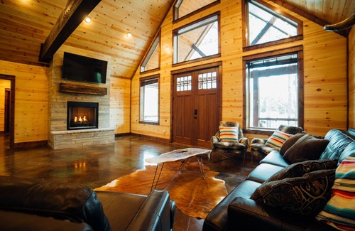 Hochatown Cabin | Luxurious Cabin W/large Game Room,playground,jacuzzi! On 1 acre!