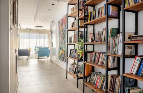 Ra'ananna Apartment | Luxurious Central Raanana Flat