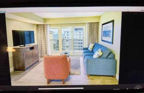 Pompano Beach Condo | Luxurious Condo located in Pompano Beach. The beach is your backyard .
