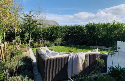 Blackrock House | Luxurious Cosy Home for Weekly or Monthly Rent