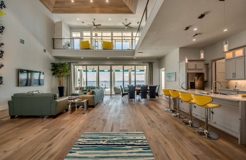 Yacht Club Villa | Luxurious design villa on the canal with infinity pool and boat lift
