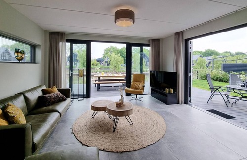 Balk House | Luxurious detached water villa with jetty