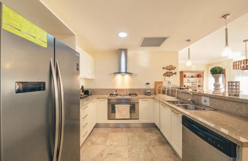 Puerto Bahia Villa | Luxurious Villa at Puerto Bahia with Great Views