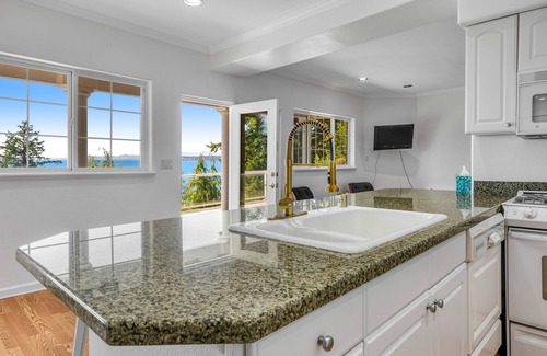 Blaine House | Luxurious dog-friendly water-view home with private beach access