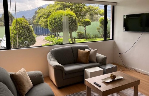 Quito Apartment | Luxurious downtown apartment north of Quito 5 minutes from the financial center!