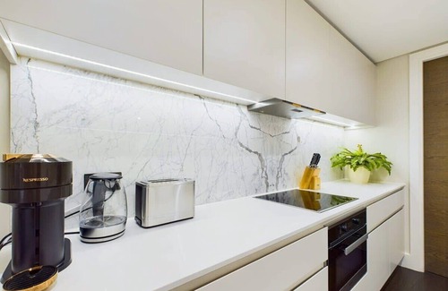 The City of London Apartment | Luxurious Duplex Apartment in Holborn