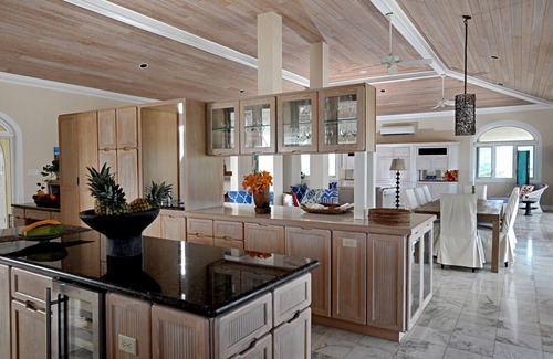 Testman Villa | Luxurious Elegance Overlooking the Caribbean
