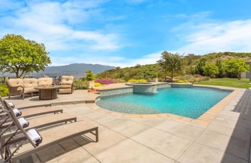 Temecula House | Luxurious Estate w Guest House, Pool, Pickleball