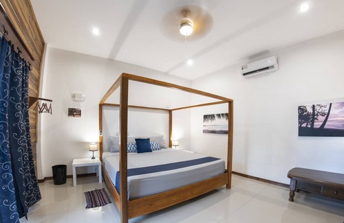Manzanillo House | Luxurious family beach home 4bedroom 4bath, with POOL, kitchen, balcony & porch