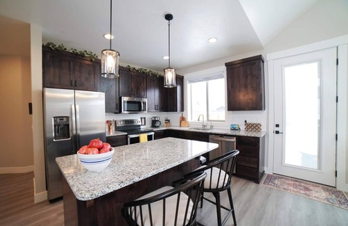 Driggs House | Luxurious Family Home in Driggs - Hot Tub