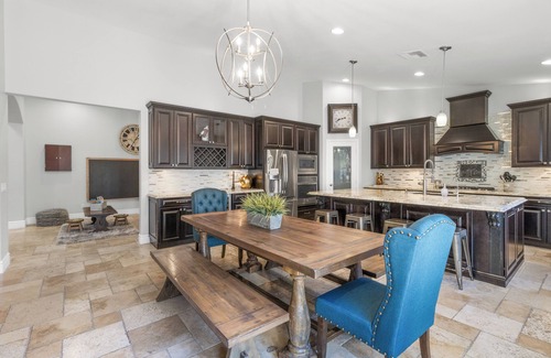 Tatum Horizons House | Luxurious Family Rental w/Heated Pool and sport court