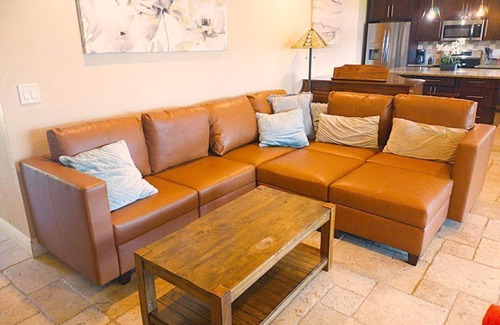 Lutz House | Luxurious Fishing Lake Paradise Close to Busch Garden/Moffitt Cancer Center/USF