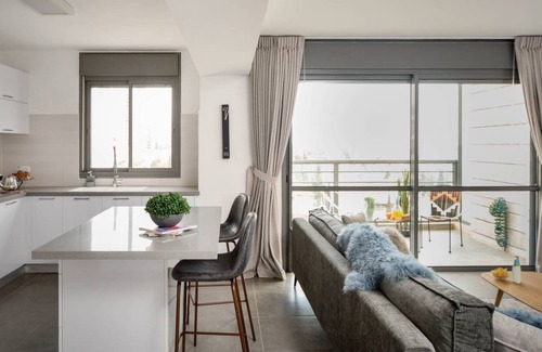 Jerusalem Condo | Luxurious flat in residential area