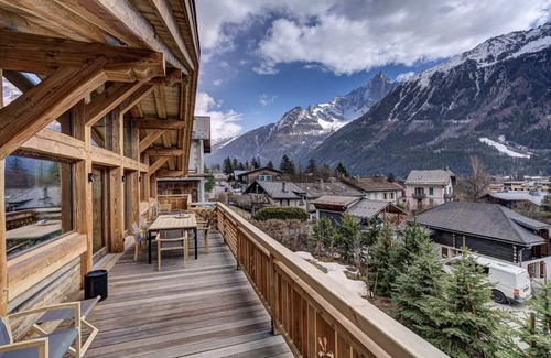 Chamonix-Mont-Blanc Ski Chalet | Luxurious Chalet in the Heart of Chamonix