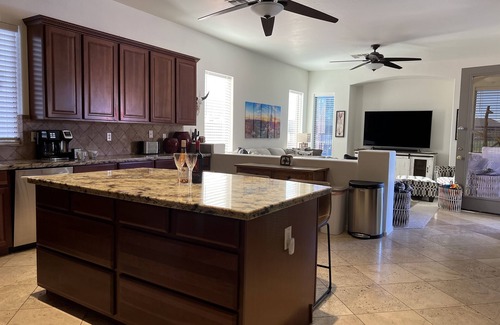 San Tan Valley House | Luxurious Golf Retreat: 4 Bedroom Home With Private Pool & Prime 10th Hole Views