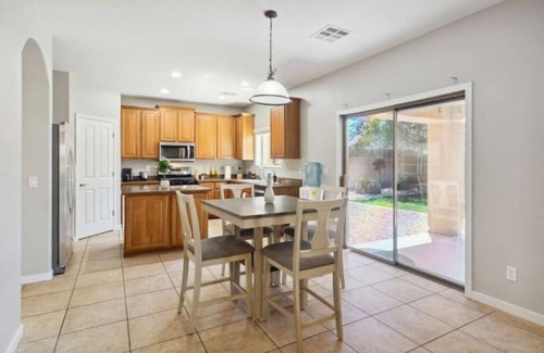 Gilbert House | Luxurious Haven: Gilbert 6-Bed Retreat