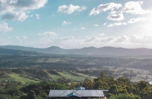 Sarabah House | Luxurious Hinterland Retreat HEATED POOL Gold Coast Hinterland near Lamington National Park & O'Reilly's Canungra Valley Vineyard